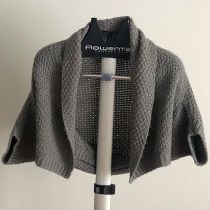 United Colors of Benetton Shrug